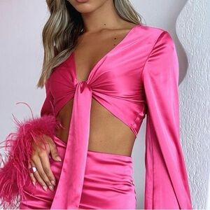 NWT White Fox Boutique Hot Pink Crop Top